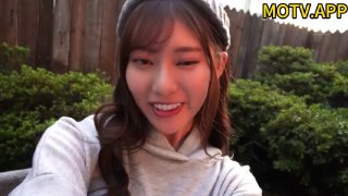 巨乳肉感面罩网红小骚货炮友激情啪啪 开档丝袜馒头肥穴 跪着深喉整根插入 69姿势掰穴舔逼 拉着项圈后入猛操